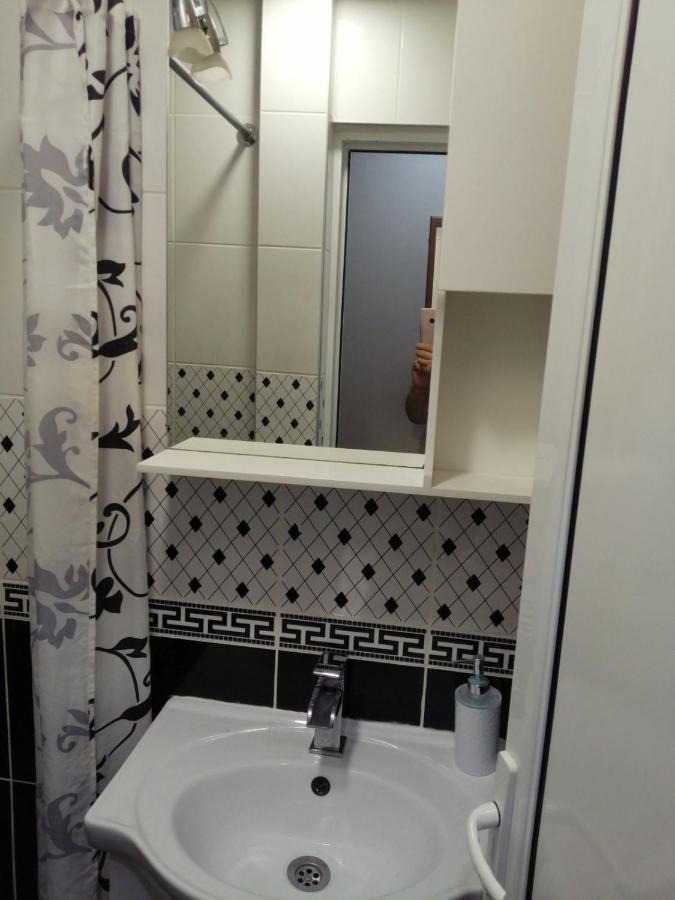 Top Center Apartment And Rooms Varna Bagian luar foto