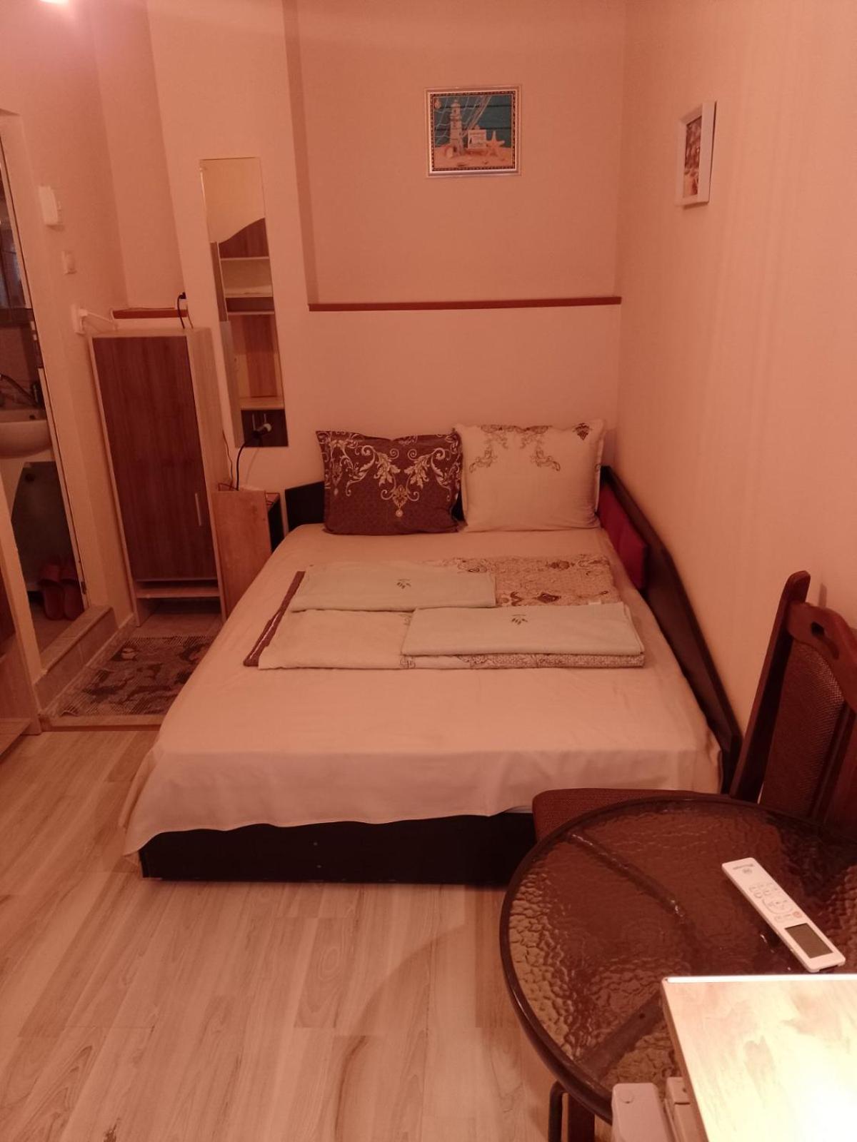 Top Center Apartment And Rooms Varna Bagian luar foto